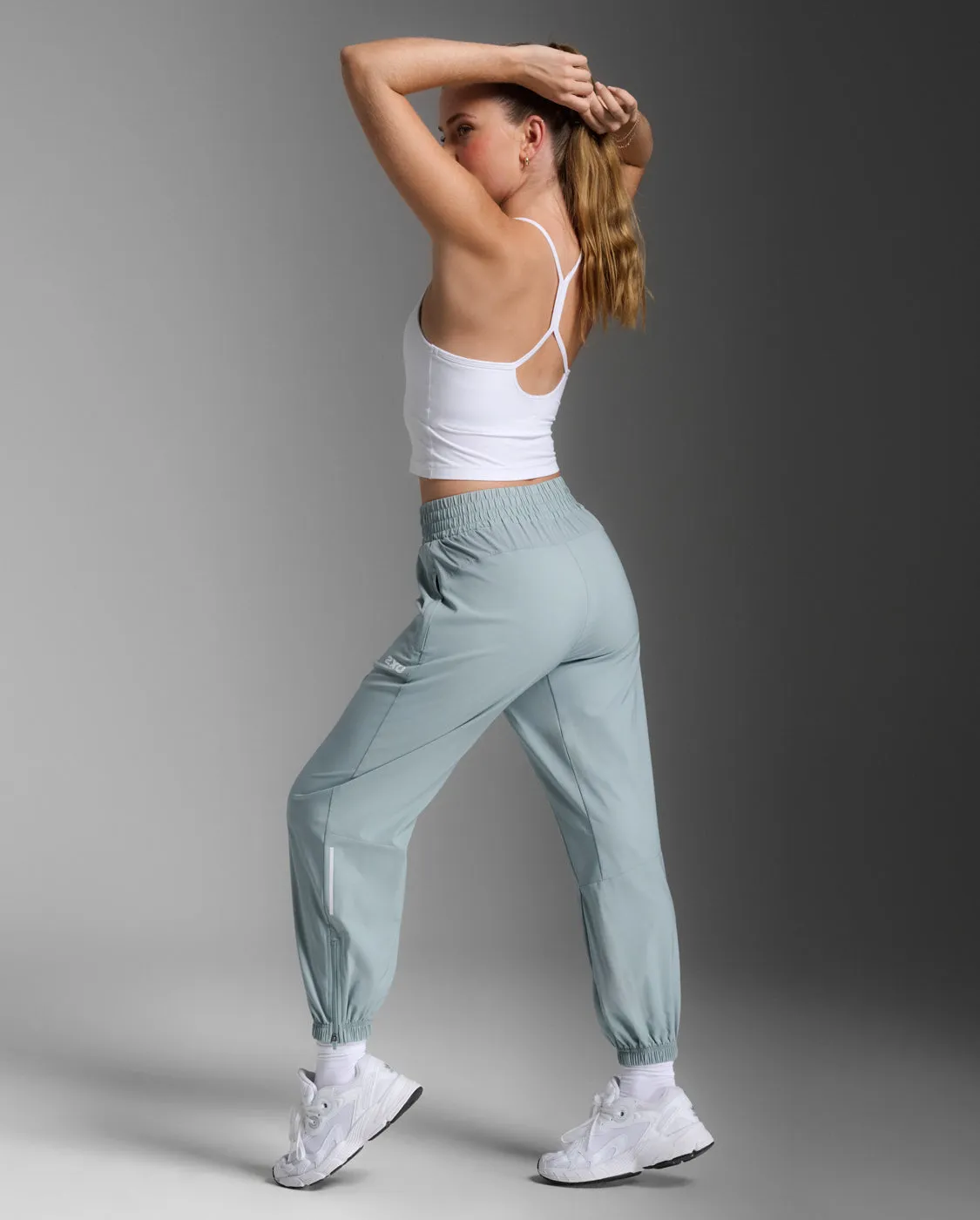 Aero Hi-Rise Woven Jogger