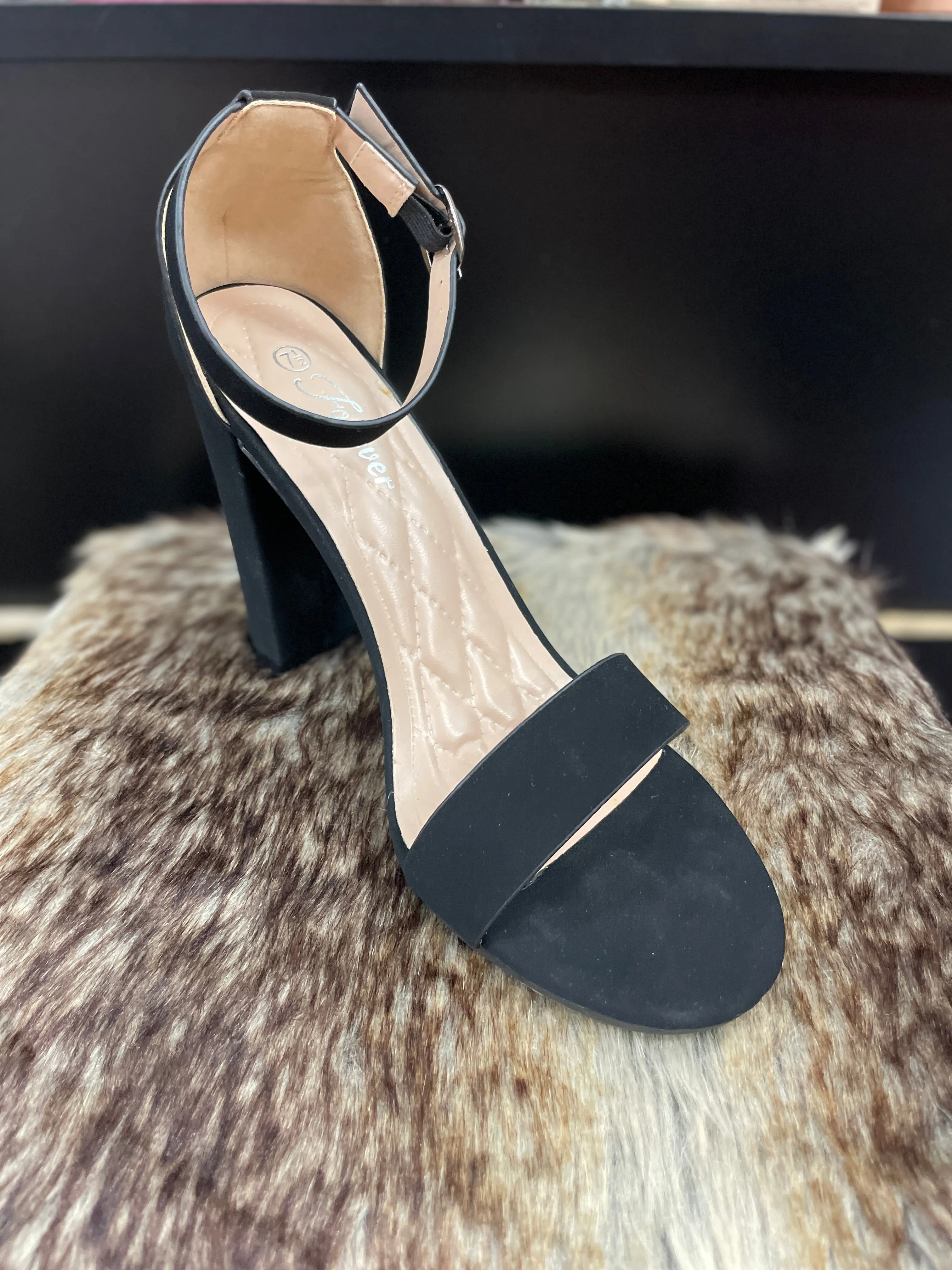 Cassandra Black Matte Heels
