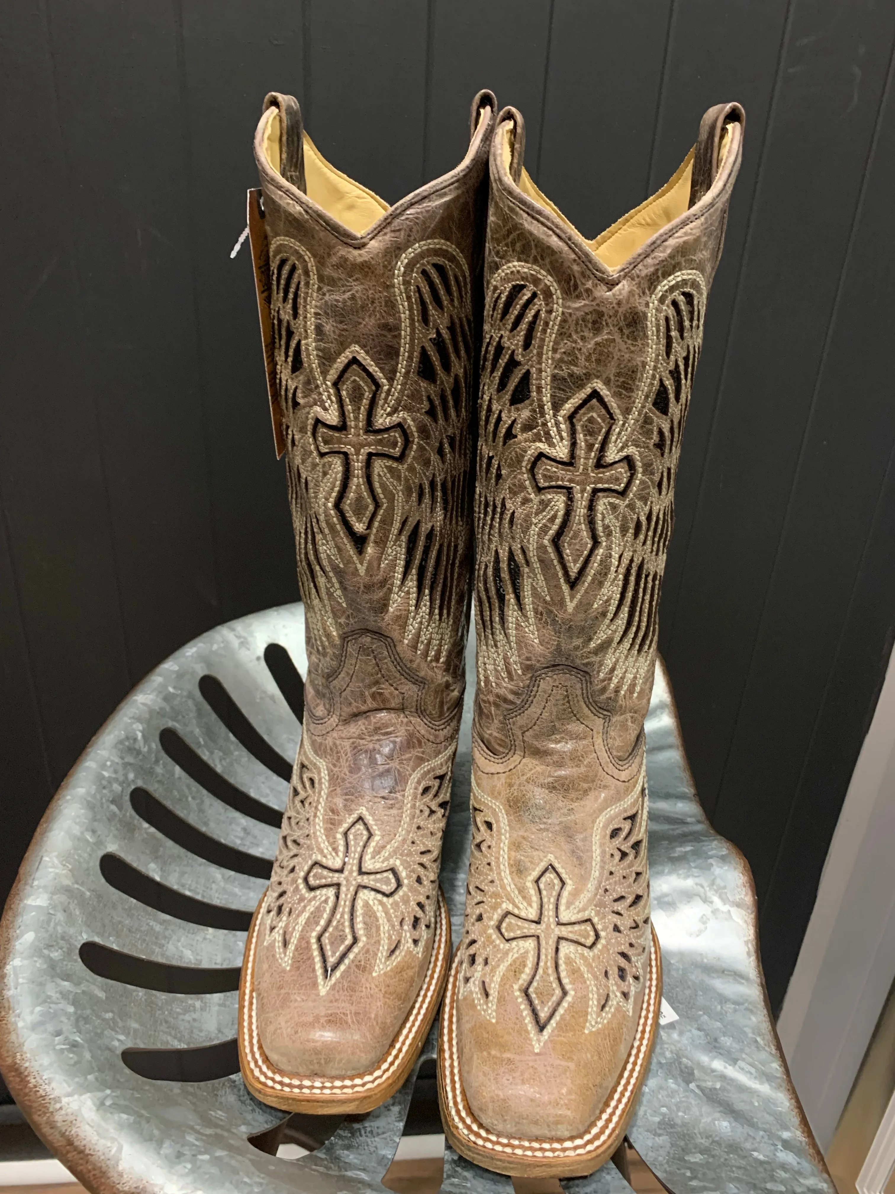 Corral Brown Black Wing And Cross Square Toe