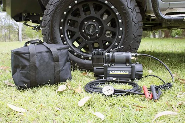 DOBINSONS 4×4 Zenith Portable 12V HIGH Output AIR Compressor KIT with Bag, Hose and Gauge(AC80-3846)