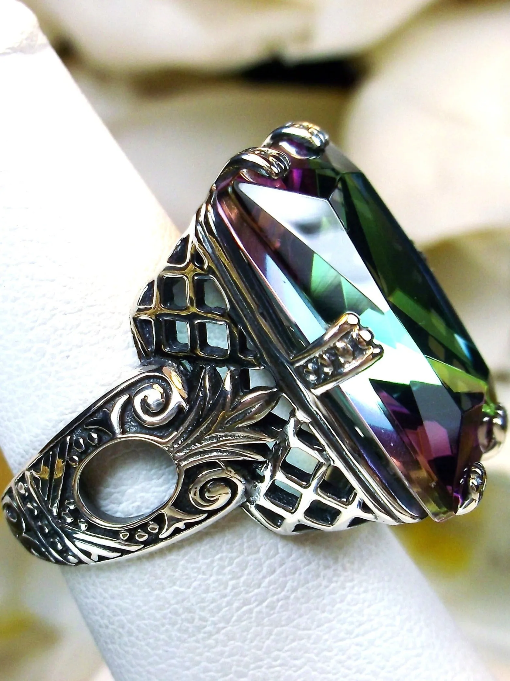 Mystic Topaz Ring, 6 Prong Ring, 30ct Art Deco Ring, Vintage Jewelry #D104