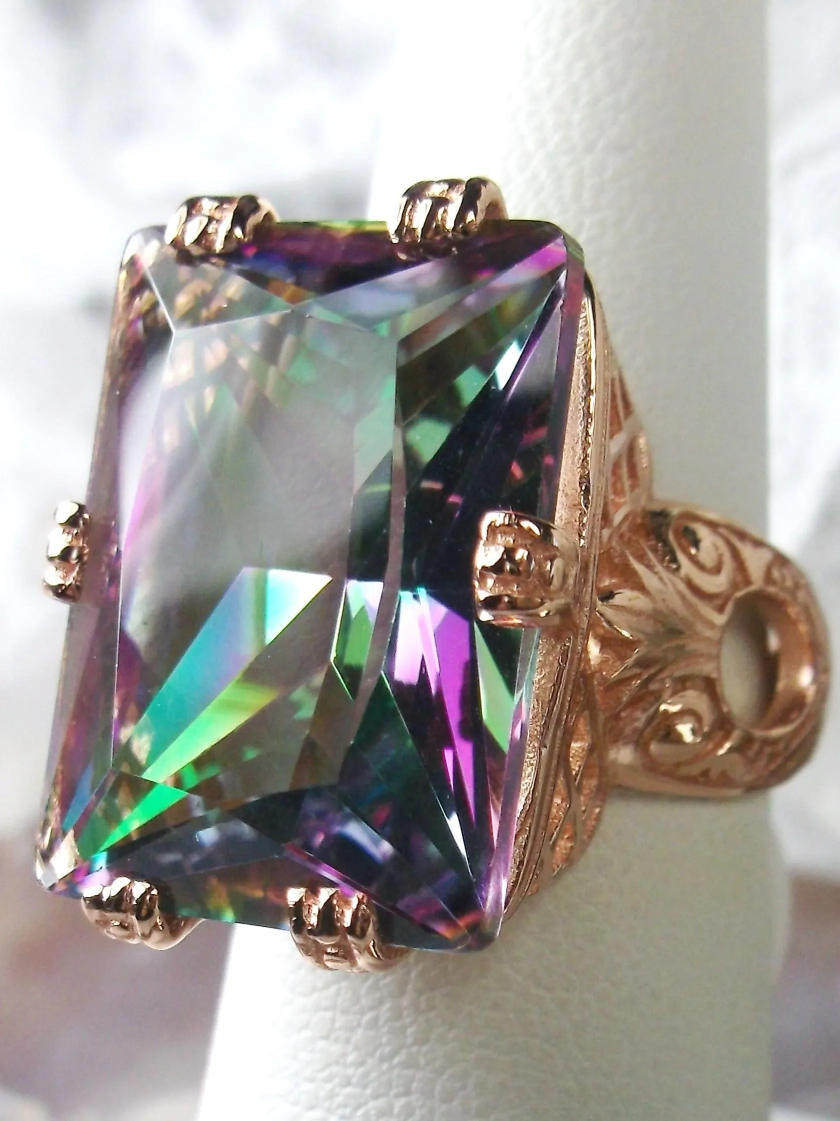 Mystic Topaz Ring, 6 Prong Rose Gold plated Ring, 30ct Gem, Vintage Jewelry #D104