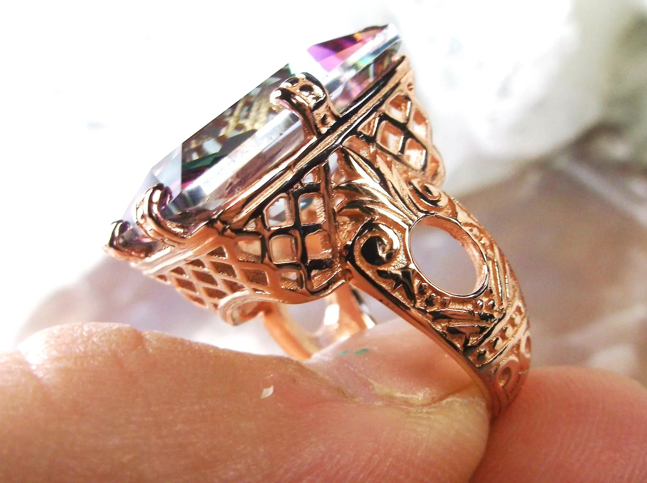 Mystic Topaz Ring, 6 Prong Rose Gold plated Ring, 30ct Gem, Vintage Jewelry #D104
