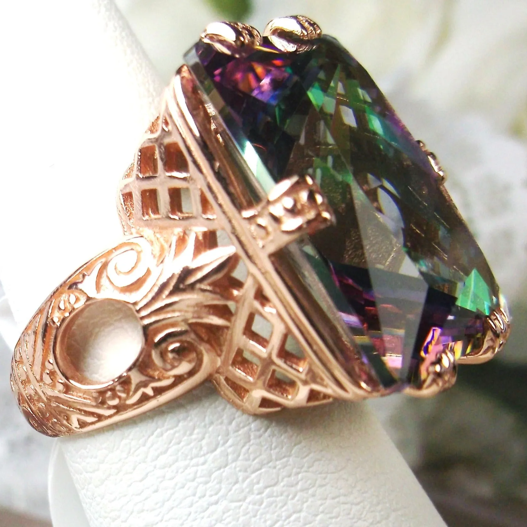 Mystic Topaz Ring, 6 Prong Rose Gold plated Ring, 30ct Gem, Vintage Jewelry #D104