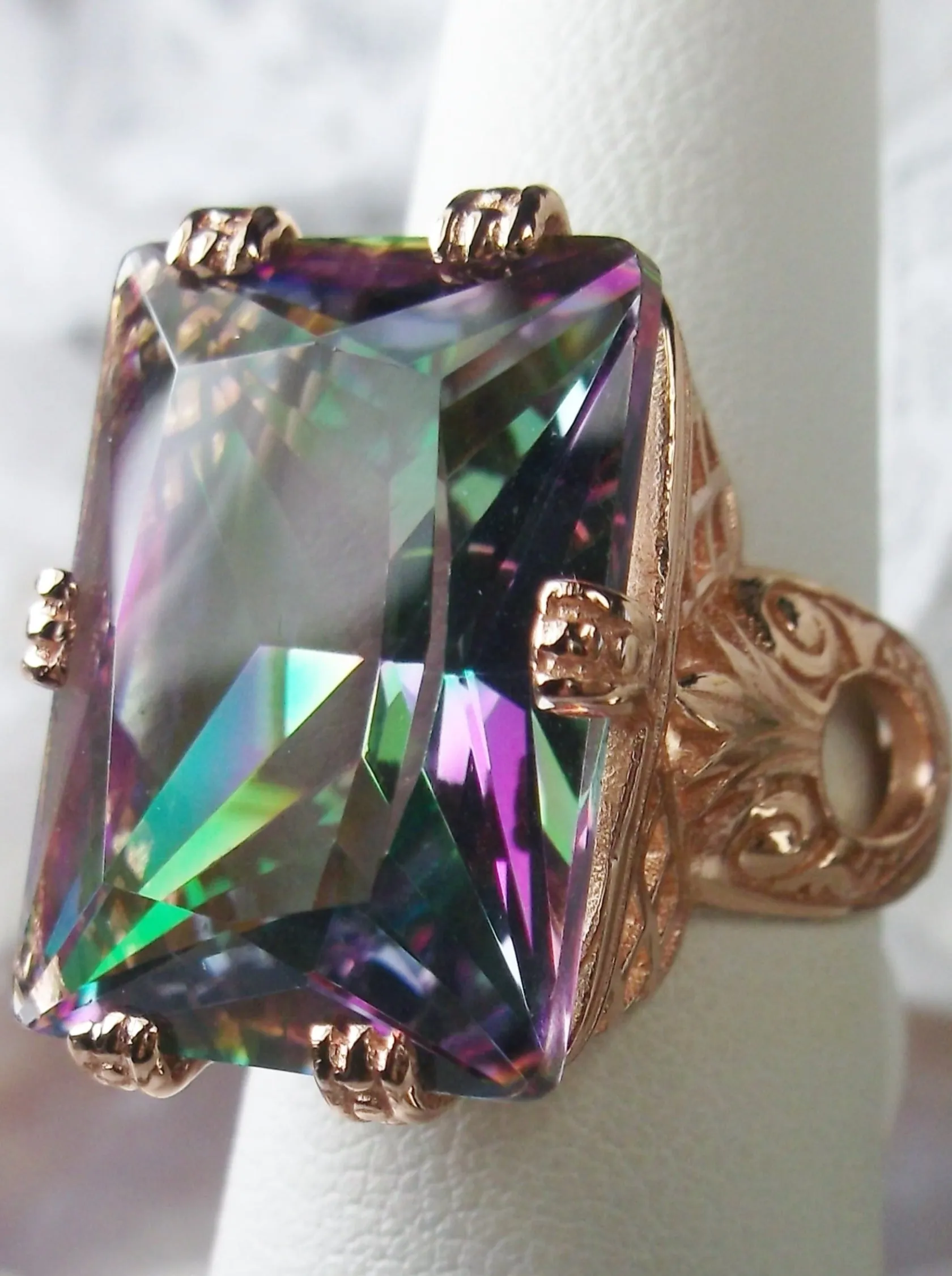 Mystic Topaz Ring, 6 Prong Rose Gold plated Ring, 30ct Gem, Vintage Jewelry #D104