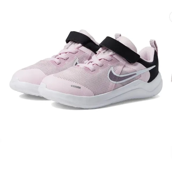 Nike girls Downshifter 12 running shoes