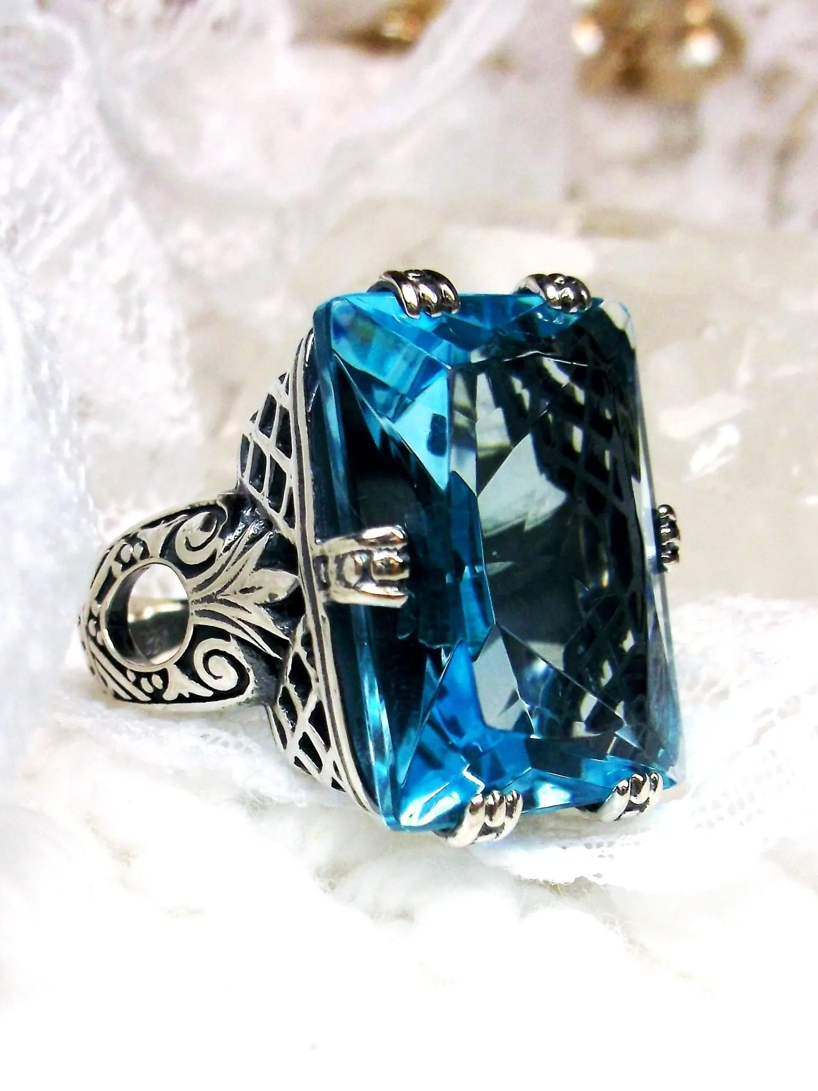 Sky Blue Topaz Ring, 6 Prong Ring, 30ct Art Deco Ring, Vintage Jewelry #D104