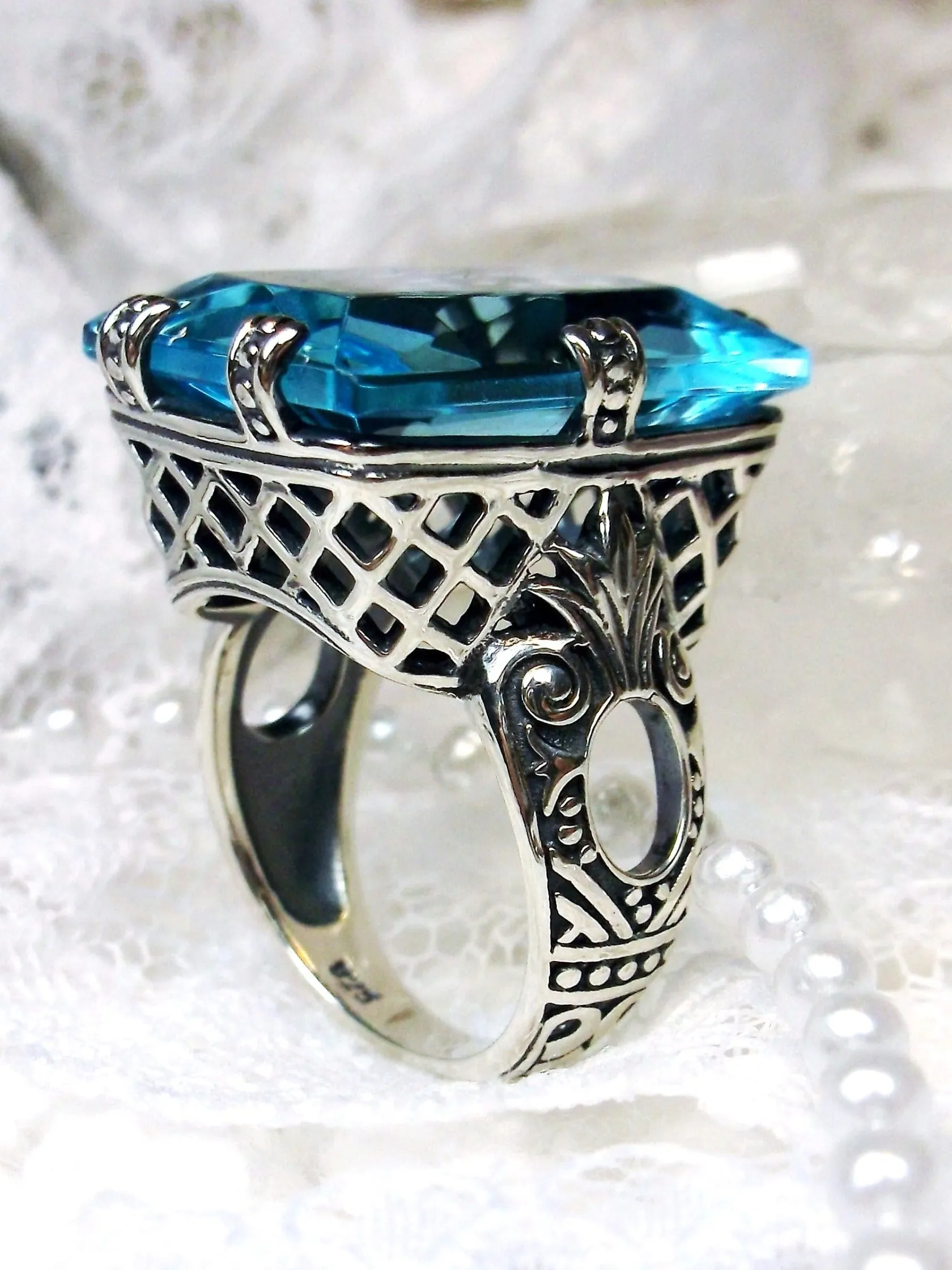 Sky Blue Topaz Ring, 6 Prong Ring, 30ct Art Deco Ring, Vintage Jewelry #D104