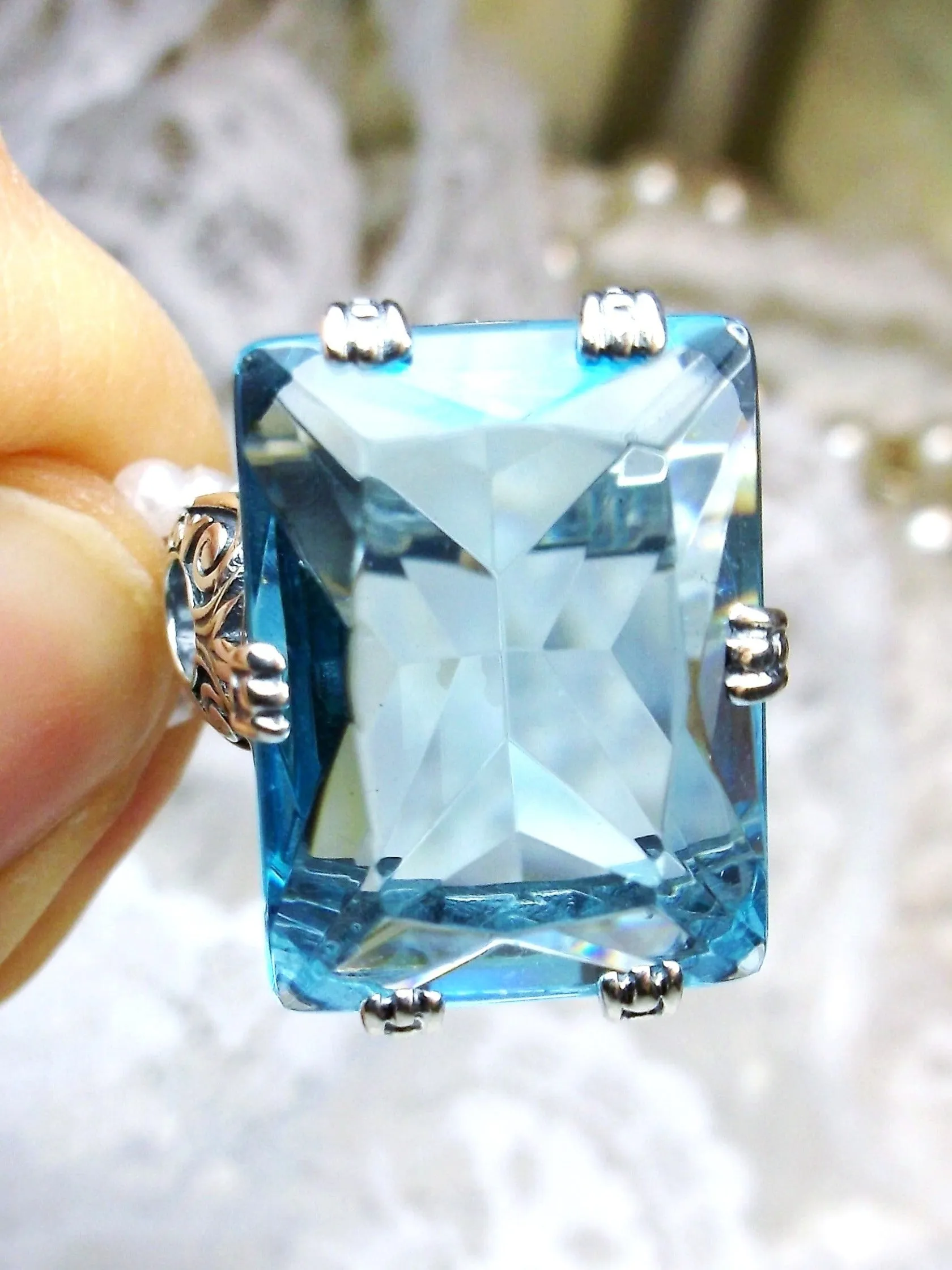 Sky Blue Topaz Ring, 6 Prong Ring, 30ct Art Deco Ring, Vintage Jewelry #D104