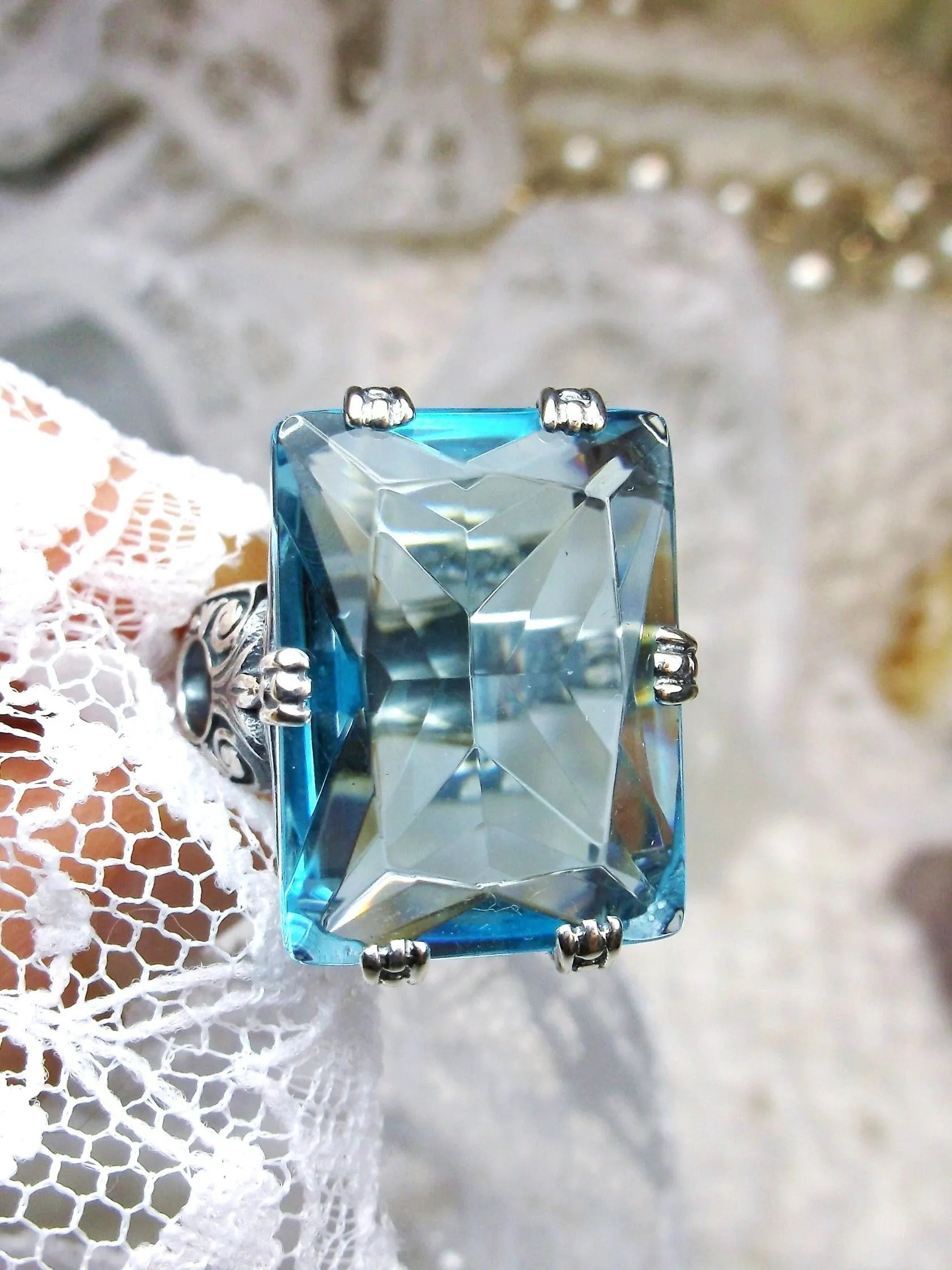 Sky Blue Topaz Ring, 6 Prong Ring, 30ct Art Deco Ring, Vintage Jewelry #D104