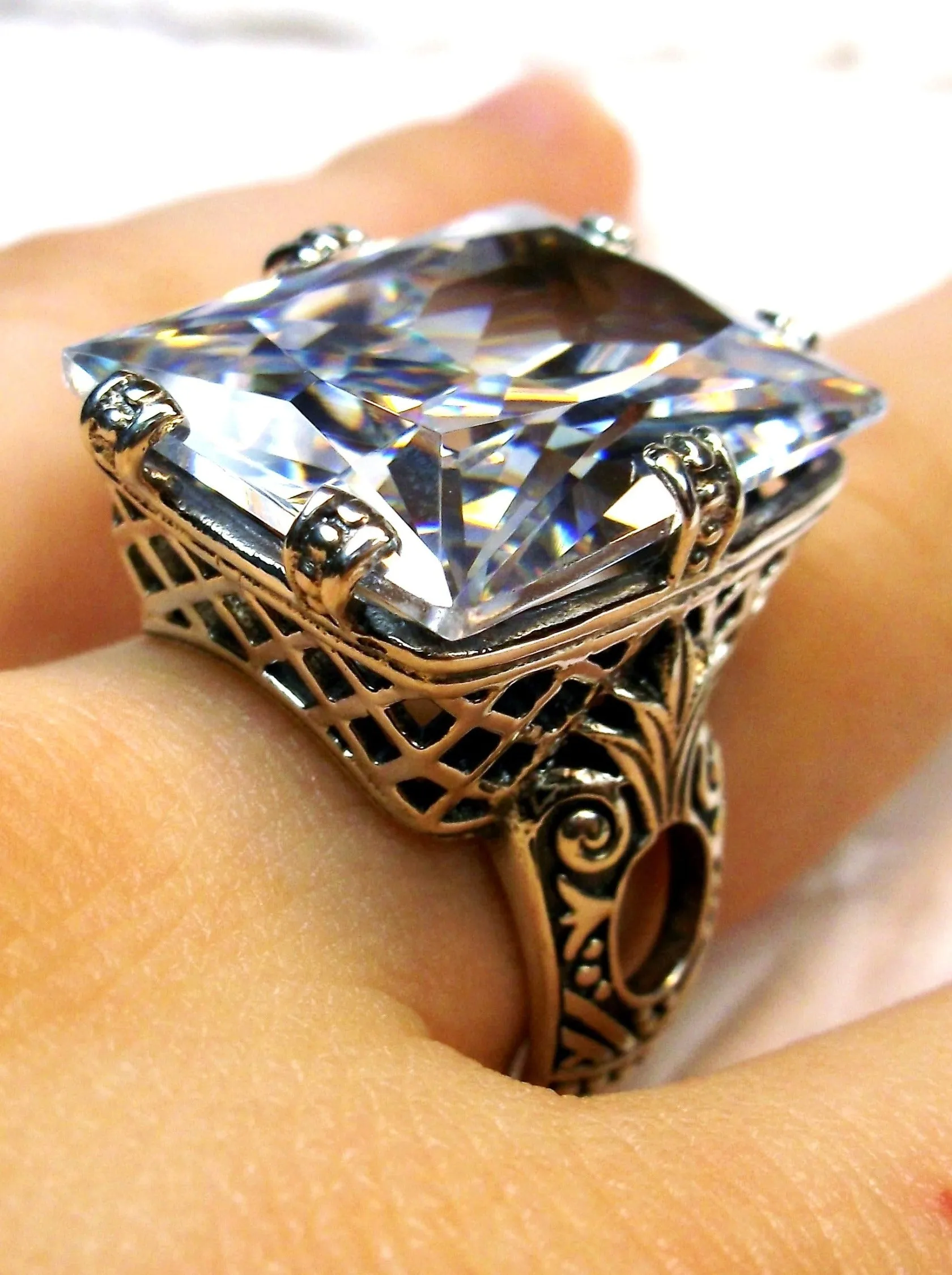 Sparkling CZ Ring, 6 Prong Ring, 30ct Art Deco Ring, Vintage Jewelry #D104