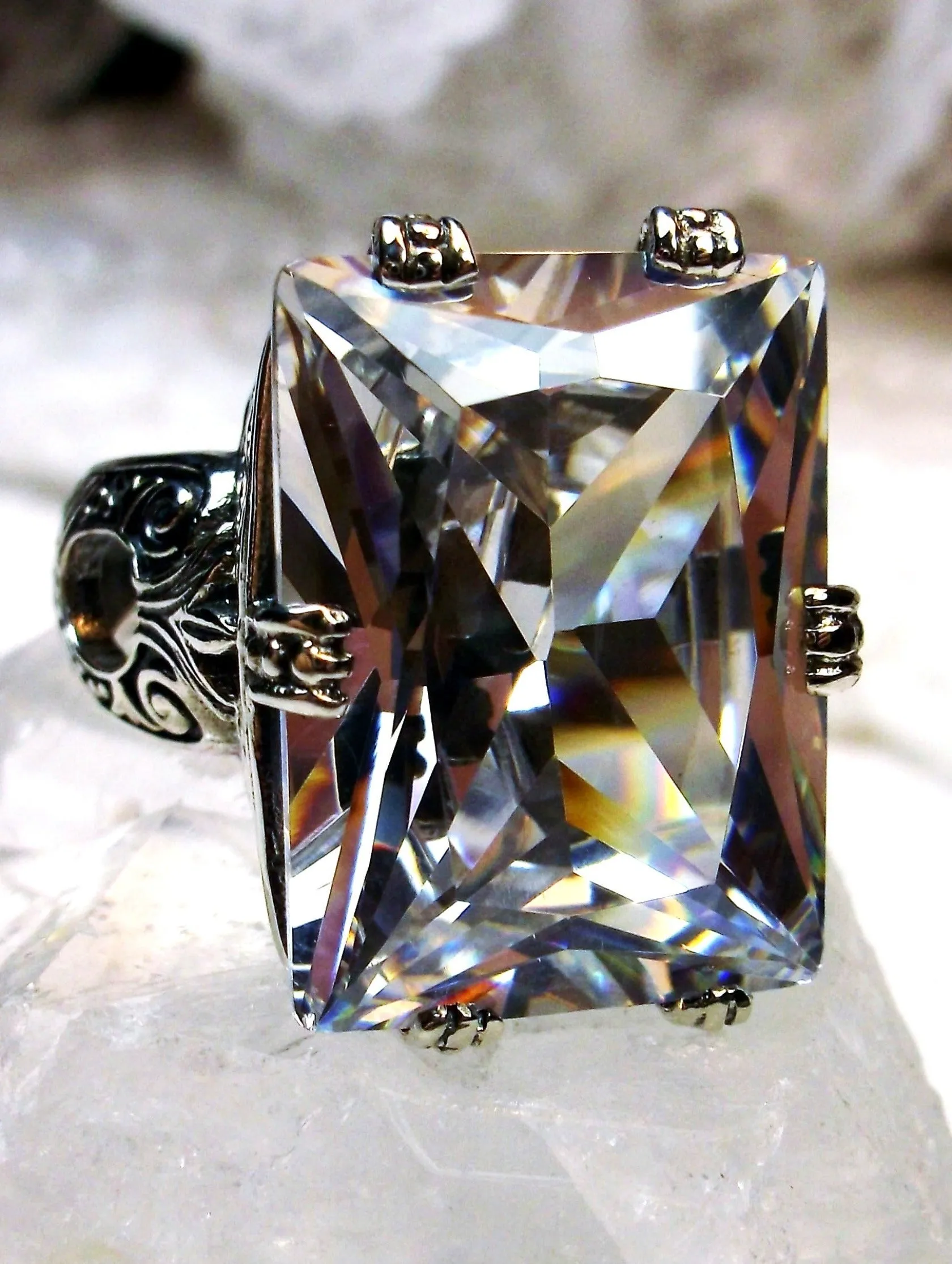 Sparkling CZ Ring, 6 Prong Ring, 30ct Art Deco Ring, Vintage Jewelry #D104