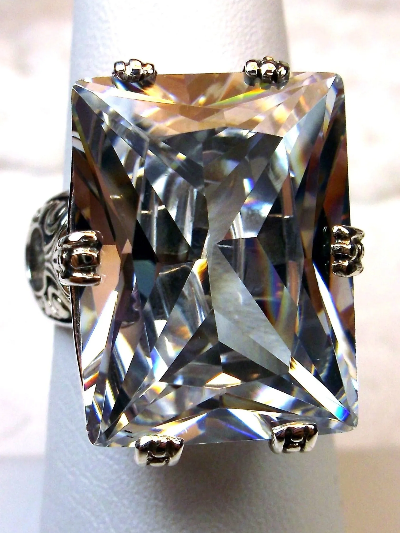 Sparkling CZ Ring, 6 Prong Ring, 30ct Art Deco Ring, Vintage Jewelry #D104