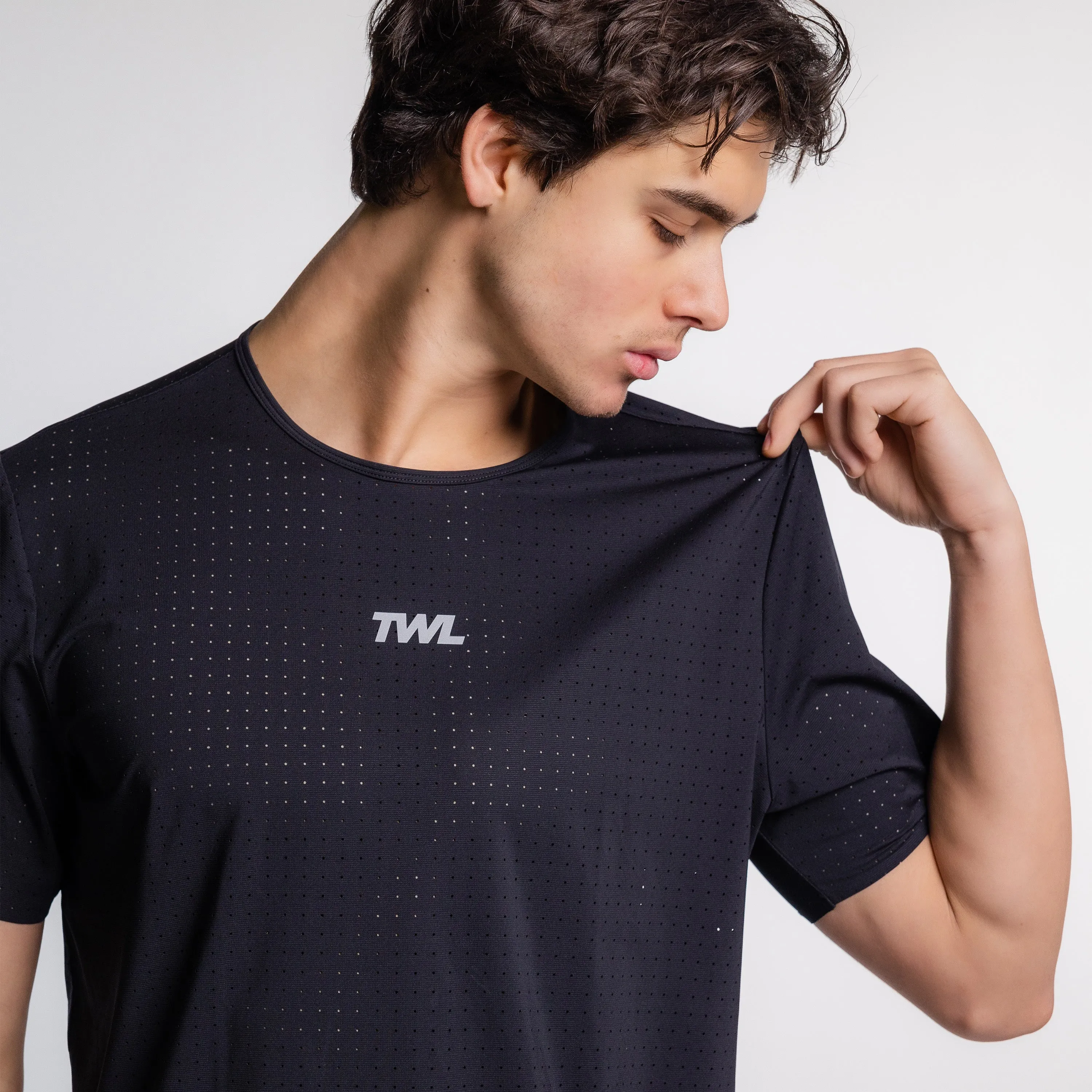 TWL - MEN'S PACE T-SHIRT - BLACK/SILVER REFLECTIVE