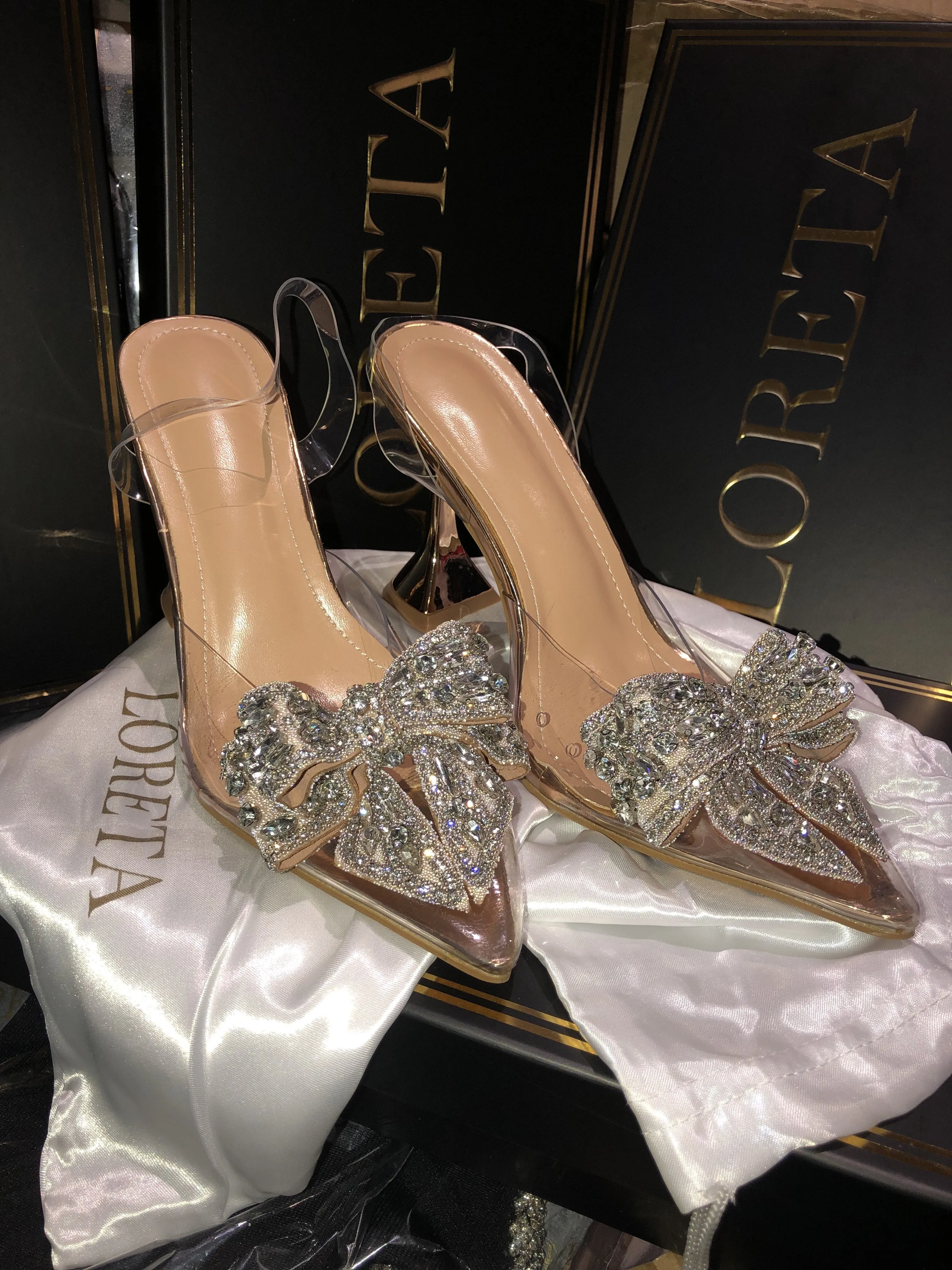 Vintage Look Bow Clear Heels